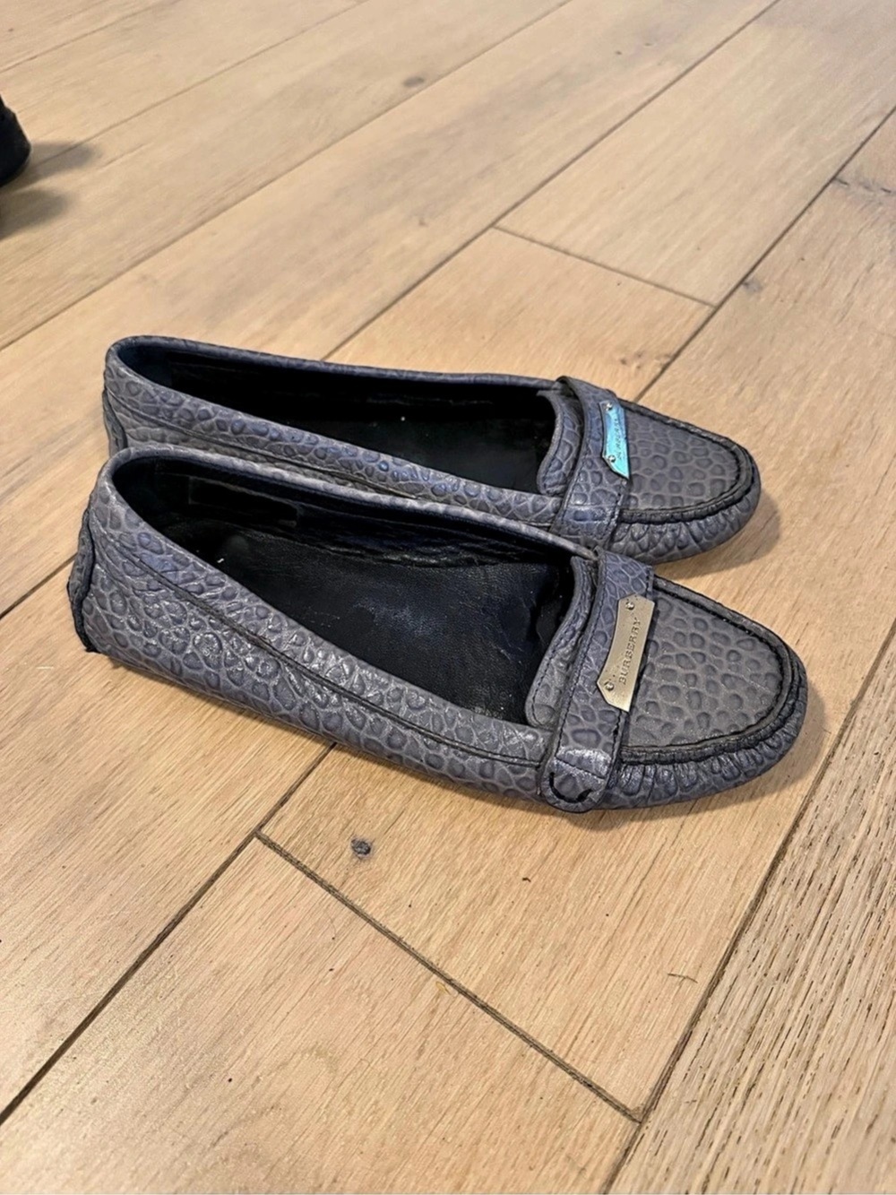 Burberry Shoes (Women’s Size 8)